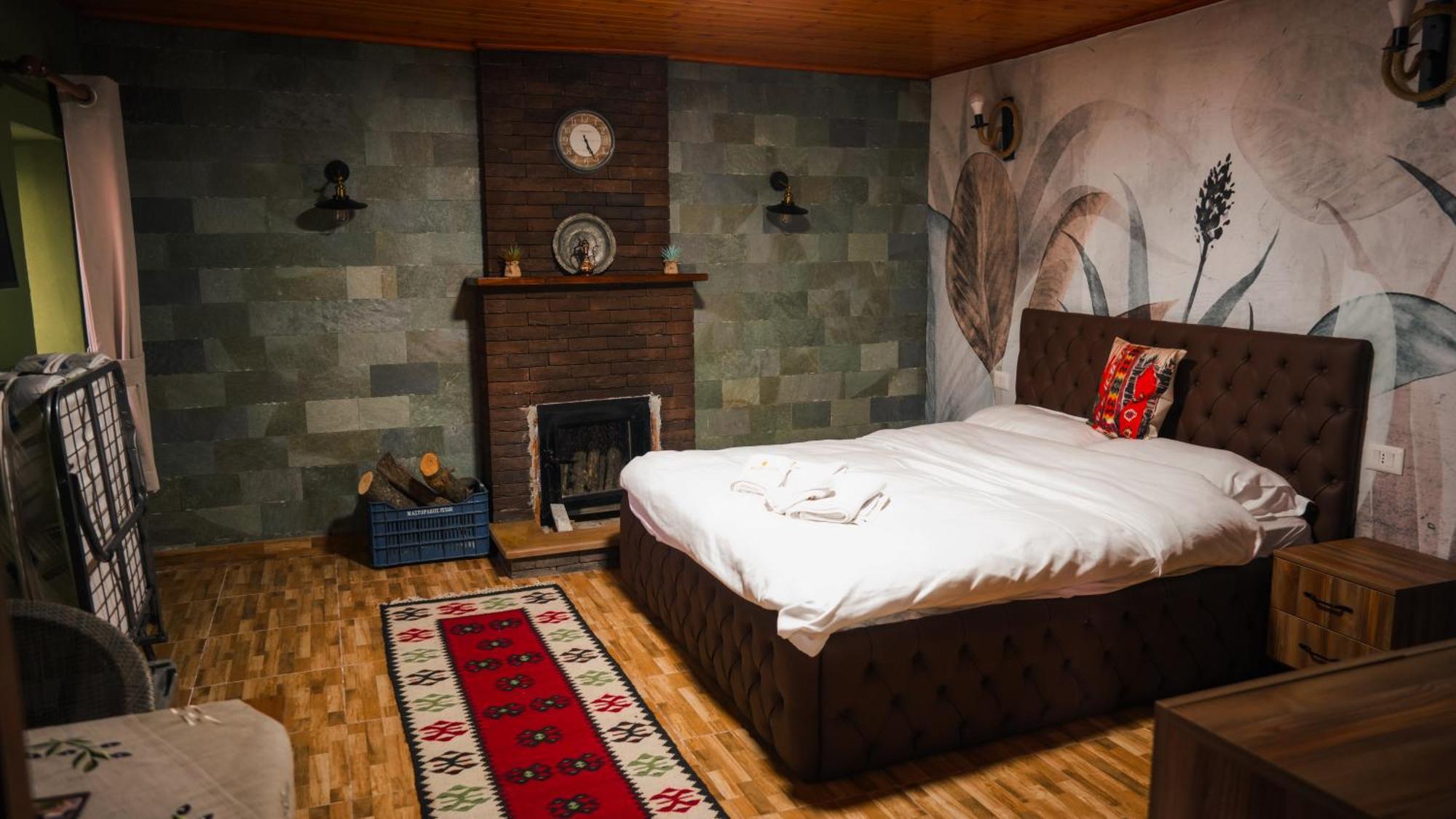 Keshtjella Xhabeqos Hotell Ljaknasi