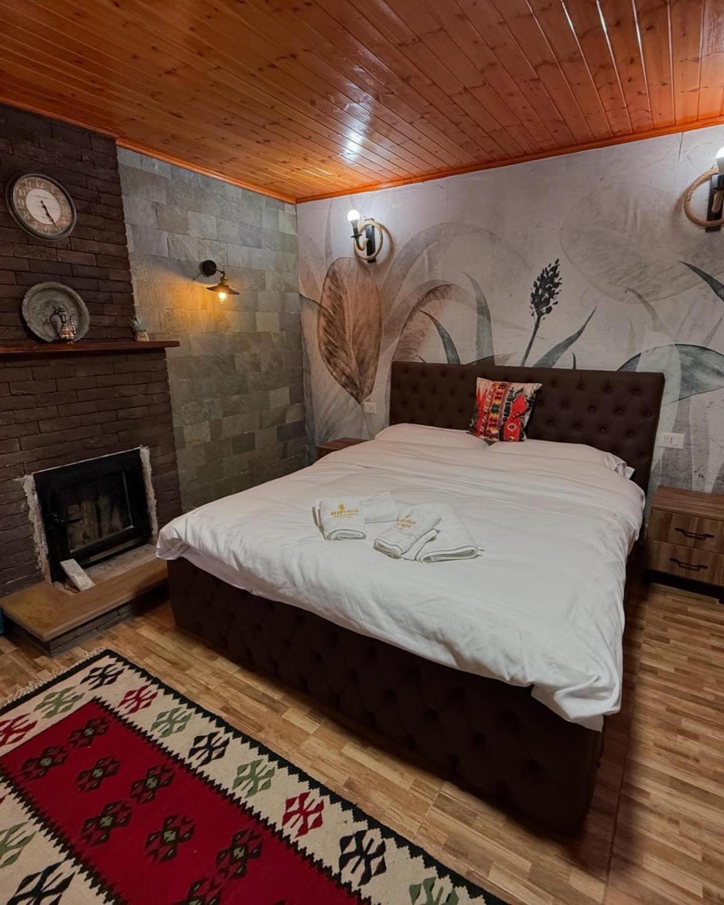 Hotel Keshtjella Xhabeqos 4*