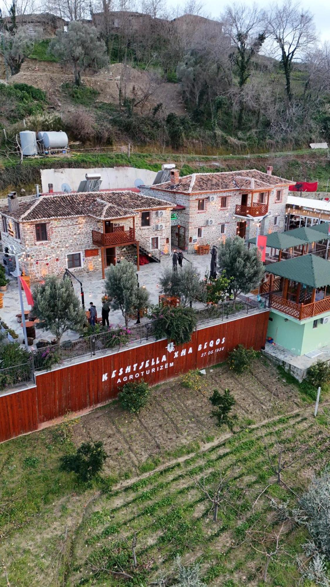 Keshtjella Xhabeqos Hotel 4*